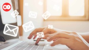 Différence entre CC et CCI dans un e-mail : Guide complet pour bien les utiliser