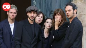 Marlowe Jack Tiger Mitchell : Célébration des 21 Ans par Lou Doillon