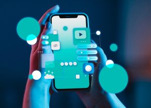 Perdre l'accès à son compte de paris en ligne peut être une source de stress considérable. Imaginez : vous êtes sur le point de placer un pari sur un match important, et soudain, impossible de vous connecter ! Votre mot de passe ne fonctionne plus, ou pire encore, vous avez changé de téléphone et perdu toutes vos informations de connexion.
Les différentes méthodes d'inscription sur MelBet
Avant d'aborder les solutions de récupération, rappelons les diverses façons dont vous avez pu créer votre compte initialement. Freepick
Cette information est essentielle car la méthode de récupération dépendra souvent de votre mode d'inscription. Les utilisateurs africains qui souhaitent une expérience optimale de paris sportifs peuvent télécharger MelBet sur leur appareil mobile pour profiter de toutes les fonctionnalités sans interruption. Cette application offre non seulement une meilleure réactivité par rapport à la version navigateur, mais également des notifications personnalisées qui vous alertent des matchs importants et des promotions exclusives. La stabilité de connexion, souvent problématique dans certaines régions, est également améliorée sur l'application dédiée.
MelBet propose quatre méthodes d'inscription principales :
Par e-mail - Nécessite une adresse e-mail valide et la création d'un mot de passe
Par numéro de téléphone - Utilise un SMS de confirmation pour vérifier votre identité
En un clic - La méthode la plus rapide, mais avec moins d'options de récupération
Via réseaux sociaux/messageries - Connecte votre compte à un profil existant
La méthode que vous avez choisie lors de l'inscription influencera directement vos options de récupération. Gardez cela à l'esprit pour la suite !
Récupération de compte avec une adresse e-mail
L'e-mail reste le moyen le plus fiable pour récupérer l'accès à votre compte MelBet. Si vous vous souvenez de l'adresse utilisée lors de l'inscription (et y avez toujours accès), vous êtes déjà à mi-chemin de la solution.
Voici la procédure à suivre :
Accédez à la page de connexion de MelBet sur votre téléphone
Appuyez sur l'option "Mot de passe oublié" généralement située sous le formulaire de connexion
Entrez l'adresse e-mail associée à votre compte
Vérifiez votre boîte de réception pour un message de réinitialisation
Suivez le lien contenu dans l'e-mail pour créer un nouveau mot de passe
N'oubliez pas de vérifier votre dossier de spam si vous ne recevez pas l'e-mail dans les minutes qui suivent !
Récupération via numéro de téléphone
Vous ne vous rappelez plus de votre e-mail, mais vous utilisez toujours le même numéro de téléphone ? Parfait ! La récupération par SMS est presque aussi efficace.
Cette méthode est particulièrement appréciée en Afrique, où l'utilisation du téléphone mobile est souvent privilégiée à celle de l'e-mail. Le processus est simple et sécurisé.
Pour récupérer votre compte via SMS :
Sur l'écran de connexion, sélectionnez "Problèmes de connexion"
Choisissez l'option de récupération par téléphone
Saisissez votre numéro complet avec l'indicatif pays correct
Attendez la réception du code de vérification (généralement sous 2 minutes)
Entrez ce code dans l'application pour confirmer votre identité
Si le code n'arrive pas, patientez environ 5 minutes avant de demander un nouveau envoi. Les réseaux mobiles peuvent parfois être surchargés.
Que faire si votre numéro n'est plus actif ?
C'est là que les choses se compliquent un peu. Si vous avez changé de numéro depuis votre inscription, vous devrez probablement passer à la méthode suivante. Mais avant, essayez de vous connecter avec votre ancien numéro si vous vous en souvenez - parfois, les informations sont encore en mémoire dans l'application.
Utilisation du support client pour les cas complexes
Quand toutes les méthodes automatisées échouent, le service client devient votre meilleur allié. Pour maximiser vos chances de récupération, préparez ces informations avant de les contacter :
Votre nom complet tel qu'inscrit sur le compte
Tout numéro de téléphone ou e-mail que vous pensez avoir utilisé
La date approximative de création du compte
Des détails sur vos dernières transactions (montants, types de paris)
Toute preuve d'identité que vous pourriez fournir
Le délai de traitement pour ce type de demande varie généralement entre 24 et 72 heures. Soyez patient... mais persistant ! Un suivi régulier de votre demande peut parfois accélérer le processus.
Contact du support : vous pouvez généralement les joindre via le chat en direct sur le site, par e-mail ou via les coordonnées indiquées dans la section "Contactez-nous".
Sécurité du compte après récupération
Vous avez réussi à récupérer votre compte ? Excellent ! Mais le travail n'est pas terminé. Après une période sans accès, il est crucial de vérifier que tout est en ordre.
Premièrement, examinez l'historique des connexions récentes. La plupart des plateformes de paris, y compris MelBet, conservent ces informations. Vérifiez si des connexions suspectes ont eu lieu pendant votre absence. Freepik
Ensuite, passez en revue l'historique de vos transactions. Assurez-vous que tous les dépôts, retraits et paris correspondent à vos activités. Le moindre mouvement suspect doit être immédiatement signalé au support.
Enfin, mettez à jour l'ensemble de vos paramètres de sécurité :
Changez votre mot de passe (évidemment)
Associez un nouvel e-mail de récupération si nécessaire
Vérifiez les appareils autorisés à se connecter
Revoyez les limites de dépôt et de retrait
Ces vérifications peuvent sembler fastidieuses, mais elles sont essentielles pour protéger vos fonds et votre identité en ligne.
Ne plus jamais perdre l'accès : conseils d'un habitué
La perte d'accès à un compte de paris peut arriver à n'importe qui. J'ai personnellement vécu cette situation et c'est toujours stressant. Surtout quand on a des fonds en jeu !
Ma recommandation principale ? Utilisez plusieurs méthodes de récupération. Ne vous fiez pas uniquement à votre e-mail ou à votre téléphone. Plus vous avez d'options de récupération, mieux c'est.
Et si vous êtes du genre à oublier facilement vos mots de passe, envisagez sérieusement un gestionnaire de mots de passe. Ces applications sécurisées stockent tous vos identifiants et peuvent même générer des mots de passe complexes à votre place.
Perdre l'accès à son compte de paris n'est jamais agréable, mais avec les bonnes démarches, ce n'est qu'un obstacle temporaire. Bonne chance et jouez responsablement !