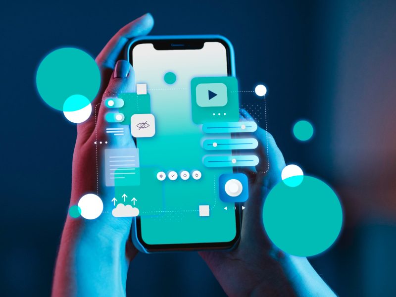 Perdre l'accès à son compte de paris en ligne peut être une source de stress considérable. Imaginez : vous êtes sur le point de placer un pari sur un match important, et soudain, impossible de vous connecter ! Votre mot de passe ne fonctionne plus, ou pire encore, vous avez changé de téléphone et perdu toutes vos informations de connexion. Les différentes méthodes d'inscription sur MelBet Avant d'aborder les solutions de récupération, rappelons les diverses façons dont vous avez pu créer votre compte initialement. Freepick Cette information est essentielle car la méthode de récupération dépendra souvent de votre mode d'inscription. Les utilisateurs africains qui souhaitent une expérience optimale de paris sportifs peuvent télécharger MelBet sur leur appareil mobile pour profiter de toutes les fonctionnalités sans interruption. Cette application offre non seulement une meilleure réactivité par rapport à la version navigateur, mais également des notifications personnalisées qui vous alertent des matchs importants et des promotions exclusives. La stabilité de connexion, souvent problématique dans certaines régions, est également améliorée sur l'application dédiée. MelBet propose quatre méthodes d'inscription principales : Par e-mail - Nécessite une adresse e-mail valide et la création d'un mot de passe Par numéro de téléphone - Utilise un SMS de confirmation pour vérifier votre identité En un clic - La méthode la plus rapide, mais avec moins d'options de récupération Via réseaux sociaux/messageries - Connecte votre compte à un profil existant La méthode que vous avez choisie lors de l'inscription influencera directement vos options de récupération. Gardez cela à l'esprit pour la suite ! Récupération de compte avec une adresse e-mail L'e-mail reste le moyen le plus fiable pour récupérer l'accès à votre compte MelBet. Si vous vous souvenez de l'adresse utilisée lors de l'inscription (et y avez toujours accès), vous êtes déjà à mi-chemin de la solution. Voici la procédure à suivre : Accédez à la page de connexion de MelBet sur votre téléphone Appuyez sur l'option "Mot de passe oublié" généralement située sous le formulaire de connexion Entrez l'adresse e-mail associée à votre compte Vérifiez votre boîte de réception pour un message de réinitialisation Suivez le lien contenu dans l'e-mail pour créer un nouveau mot de passe N'oubliez pas de vérifier votre dossier de spam si vous ne recevez pas l'e-mail dans les minutes qui suivent ! Récupération via numéro de téléphone Vous ne vous rappelez plus de votre e-mail, mais vous utilisez toujours le même numéro de téléphone ? Parfait ! La récupération par SMS est presque aussi efficace. Cette méthode est particulièrement appréciée en Afrique, où l'utilisation du téléphone mobile est souvent privilégiée à celle de l'e-mail. Le processus est simple et sécurisé. Pour récupérer votre compte via SMS : Sur l'écran de connexion, sélectionnez "Problèmes de connexion" Choisissez l'option de récupération par téléphone Saisissez votre numéro complet avec l'indicatif pays correct Attendez la réception du code de vérification (généralement sous 2 minutes) Entrez ce code dans l'application pour confirmer votre identité Si le code n'arrive pas, patientez environ 5 minutes avant de demander un nouveau envoi. Les réseaux mobiles peuvent parfois être surchargés. Que faire si votre numéro n'est plus actif ? C'est là que les choses se compliquent un peu. Si vous avez changé de numéro depuis votre inscription, vous devrez probablement passer à la méthode suivante. Mais avant, essayez de vous connecter avec votre ancien numéro si vous vous en souvenez - parfois, les informations sont encore en mémoire dans l'application. Utilisation du support client pour les cas complexes Quand toutes les méthodes automatisées échouent, le service client devient votre meilleur allié. Pour maximiser vos chances de récupération, préparez ces informations avant de les contacter : Votre nom complet tel qu'inscrit sur le compte Tout numéro de téléphone ou e-mail que vous pensez avoir utilisé La date approximative de création du compte Des détails sur vos dernières transactions (montants, types de paris) Toute preuve d'identité que vous pourriez fournir Le délai de traitement pour ce type de demande varie généralement entre 24 et 72 heures. Soyez patient... mais persistant ! Un suivi régulier de votre demande peut parfois accélérer le processus. Contact du support : vous pouvez généralement les joindre via le chat en direct sur le site, par e-mail ou via les coordonnées indiquées dans la section "Contactez-nous". Sécurité du compte après récupération Vous avez réussi à récupérer votre compte ? Excellent ! Mais le travail n'est pas terminé. Après une période sans accès, il est crucial de vérifier que tout est en ordre. Premièrement, examinez l'historique des connexions récentes. La plupart des plateformes de paris, y compris MelBet, conservent ces informations. Vérifiez si des connexions suspectes ont eu lieu pendant votre absence. Freepik Ensuite, passez en revue l'historique de vos transactions. Assurez-vous que tous les dépôts, retraits et paris correspondent à vos activités. Le moindre mouvement suspect doit être immédiatement signalé au support. Enfin, mettez à jour l'ensemble de vos paramètres de sécurité : Changez votre mot de passe (évidemment) Associez un nouvel e-mail de récupération si nécessaire Vérifiez les appareils autorisés à se connecter Revoyez les limites de dépôt et de retrait Ces vérifications peuvent sembler fastidieuses, mais elles sont essentielles pour protéger vos fonds et votre identité en ligne. Ne plus jamais perdre l'accès : conseils d'un habitué La perte d'accès à un compte de paris peut arriver à n'importe qui. J'ai personnellement vécu cette situation et c'est toujours stressant. Surtout quand on a des fonds en jeu ! Ma recommandation principale ? Utilisez plusieurs méthodes de récupération. Ne vous fiez pas uniquement à votre e-mail ou à votre téléphone. Plus vous avez d'options de récupération, mieux c'est. Et si vous êtes du genre à oublier facilement vos mots de passe, envisagez sérieusement un gestionnaire de mots de passe. Ces applications sécurisées stockent tous vos identifiants et peuvent même générer des mots de passe complexes à votre place. Perdre l'accès à son compte de paris n'est jamais agréable, mais avec les bonnes démarches, ce n'est qu'un obstacle temporaire. Bonne chance et jouez responsablement !