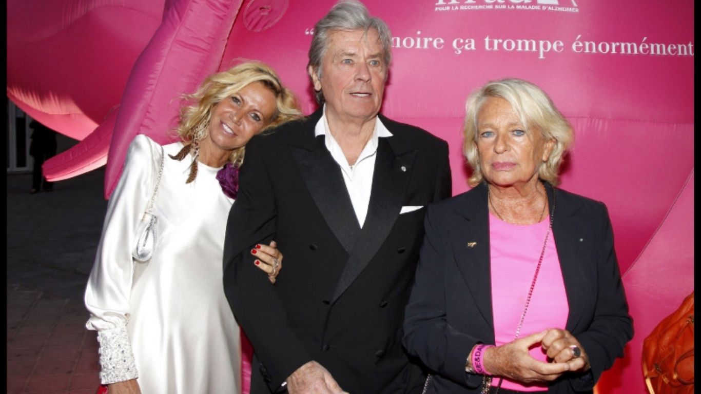 Véronique De Villèle Et Sa Compagne