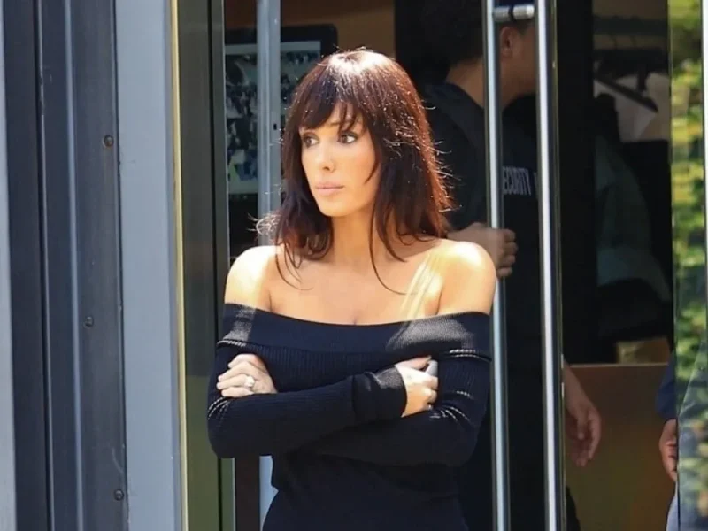 Bianca Censori enceinte