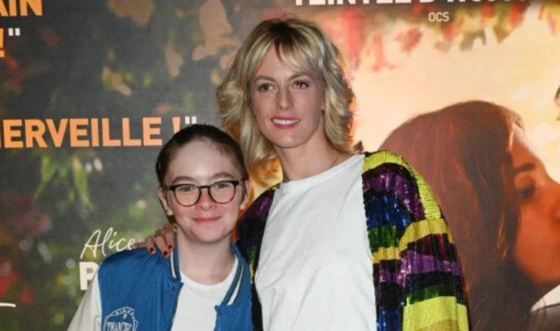 Sara Mortensen Fils