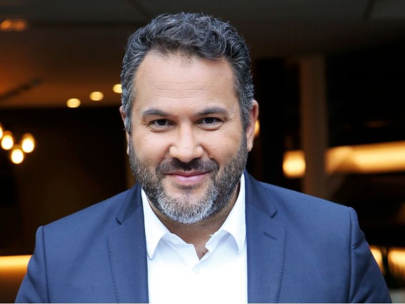 Bruce Toussaint Taille
