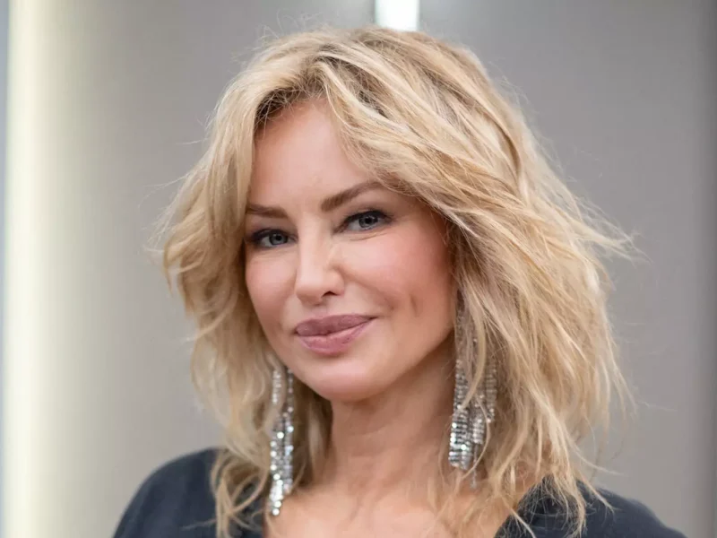 Quel âge a Adriana Karembeu ?