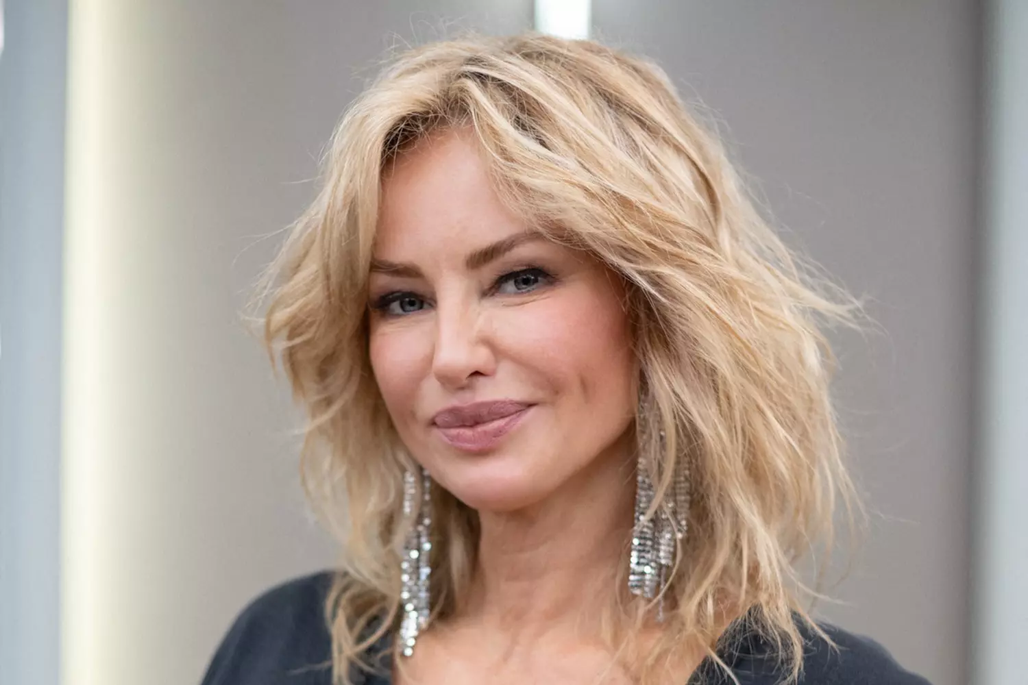 Quel âge a Adriana Karembeu ?