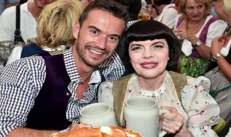 Maman Mireille Mathieu et Son Fils