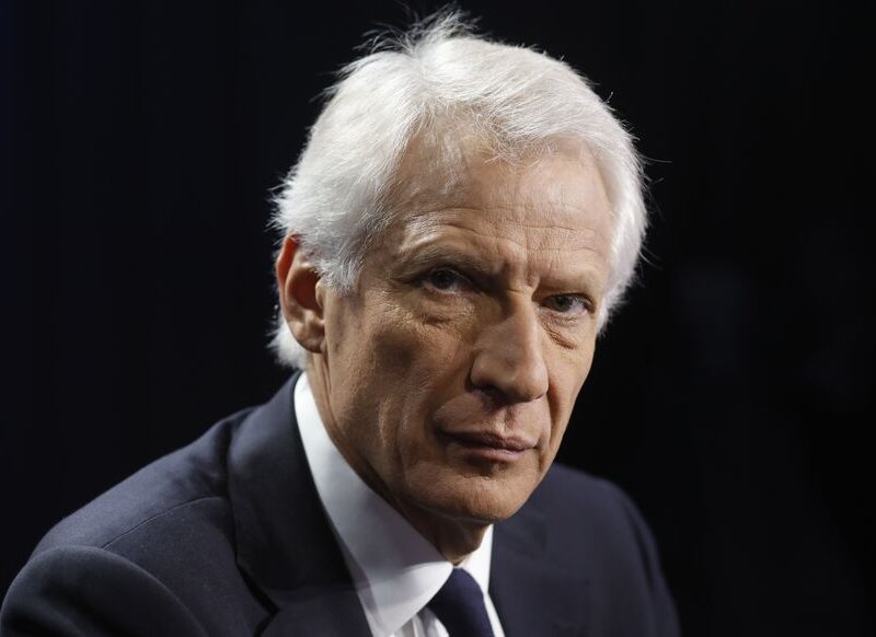 Dominique De Villepin Jeune