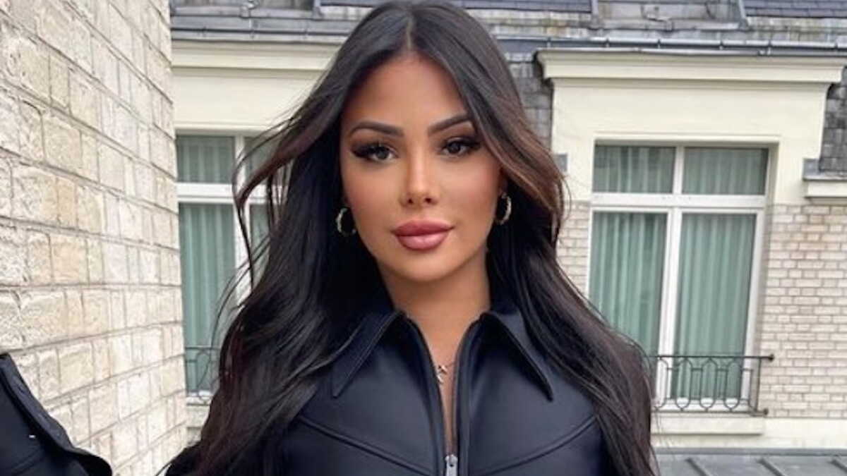 Qui est le père de Maeva Ghennam ?