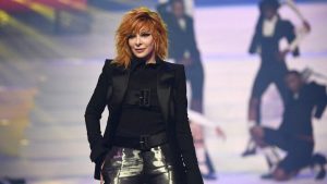 Taille Mylene Farmer