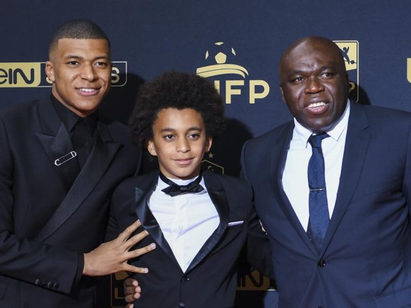 Kylian Mbappé et son fils
