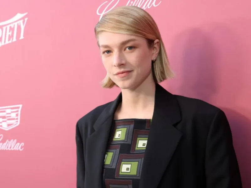 Hunter Schafer Jeune